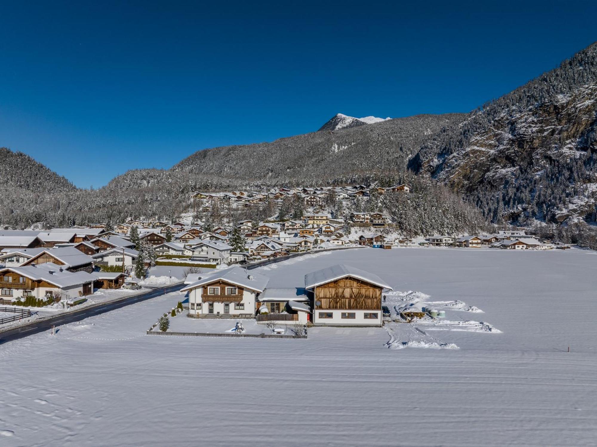 Landhaus Oetztalblick Лангенфельд Экстерьер фото